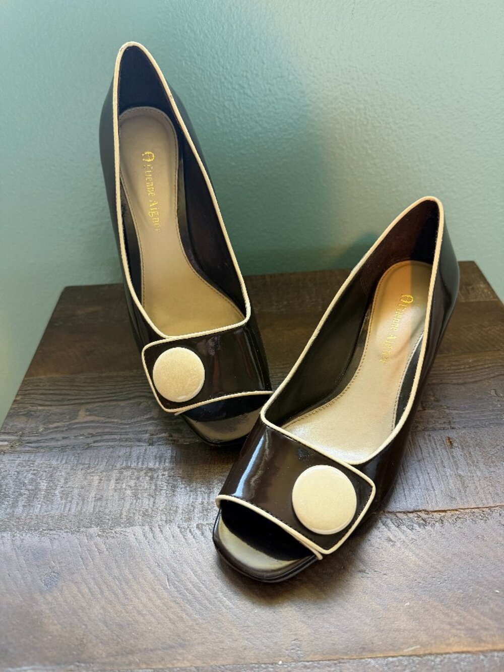 Etienne Aigner Brown Patent Wedge Peep Toe Shoes Cream button Accent 6.5 M